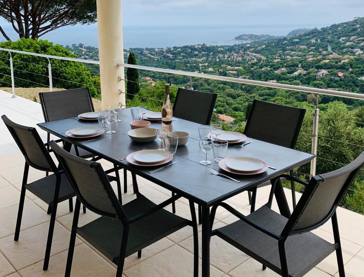 Maison Avec Vue Panoramique Cavalaire-sur-Mer Eksteriør bilde